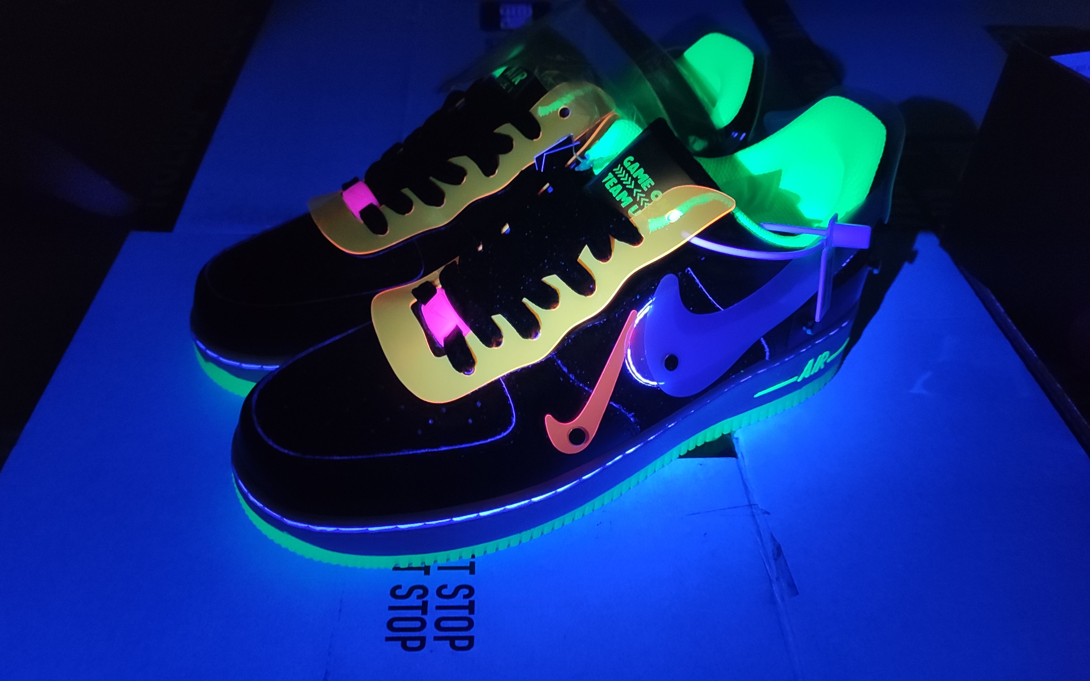 300 入手的edg空军电玩开箱后我惊呆了!