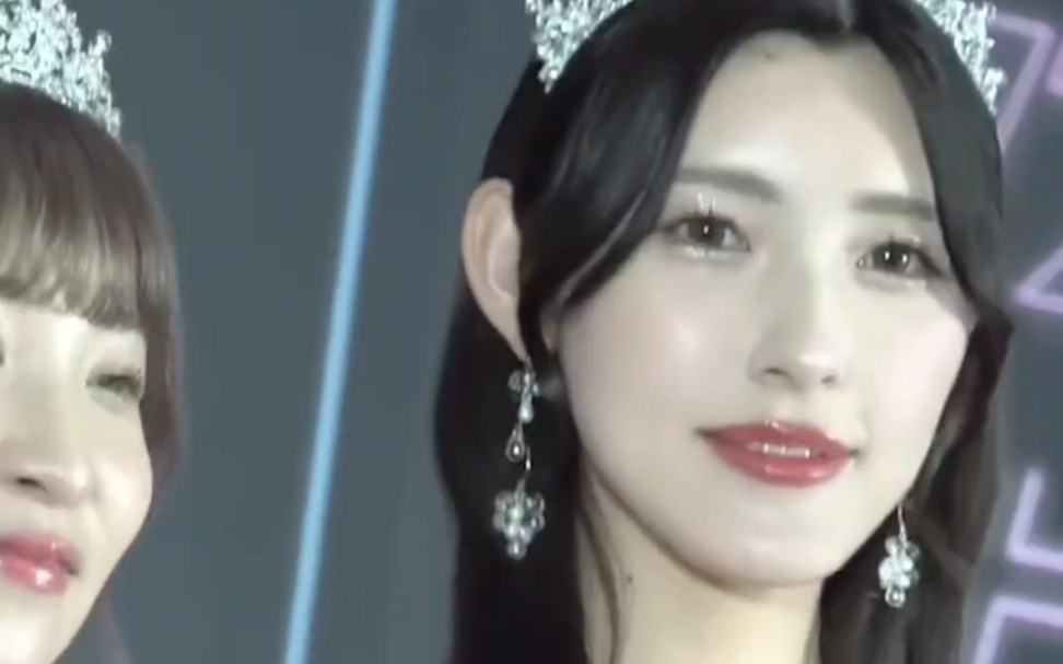 正宗的鞋拔子脸【森泽佳奈】