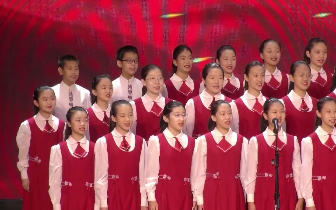 [图]人大附中开学典礼金帆合唱团表演——红星伴我成长