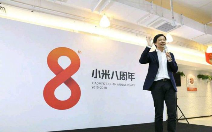 小米8深受广大用户喜爱,米粉担心抢购不到,雷军:100万台够抢吗哔哩哔哩bilibili