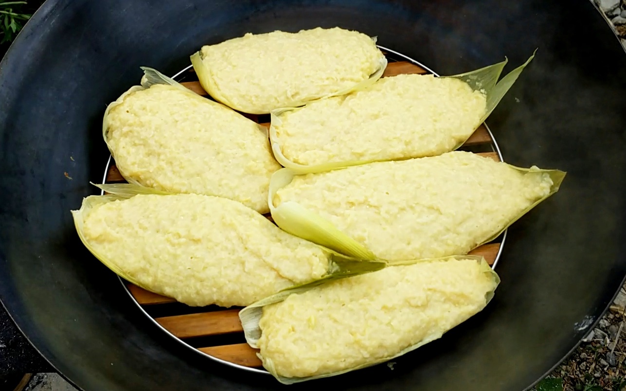 农村这种美食你吃过吗?香甜美味玉米粑粑,小时候我能吃5个_哔哩哔哩_b