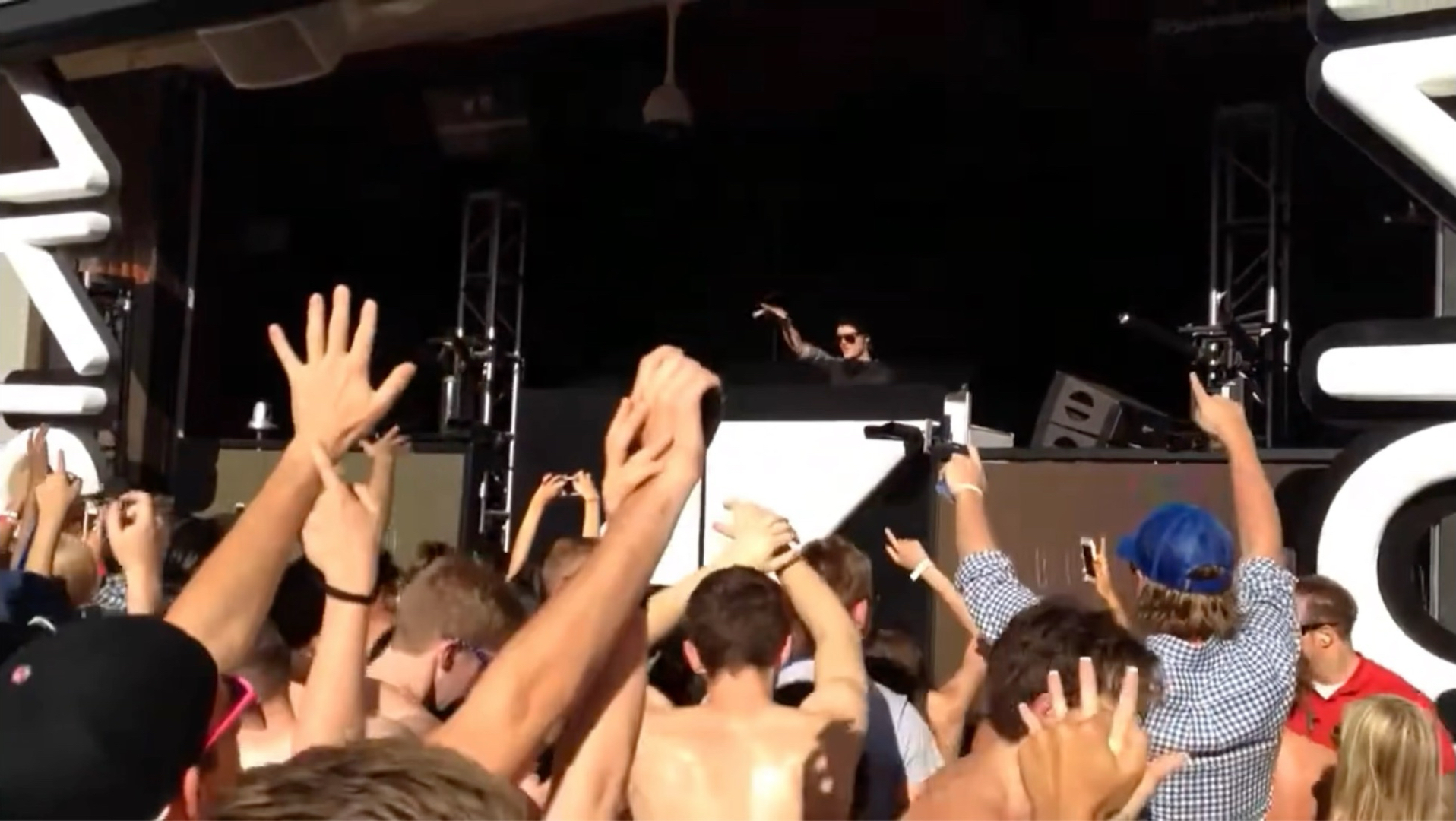 Avicii 2014年5月 Encore Beach Club (I Could Be the One)