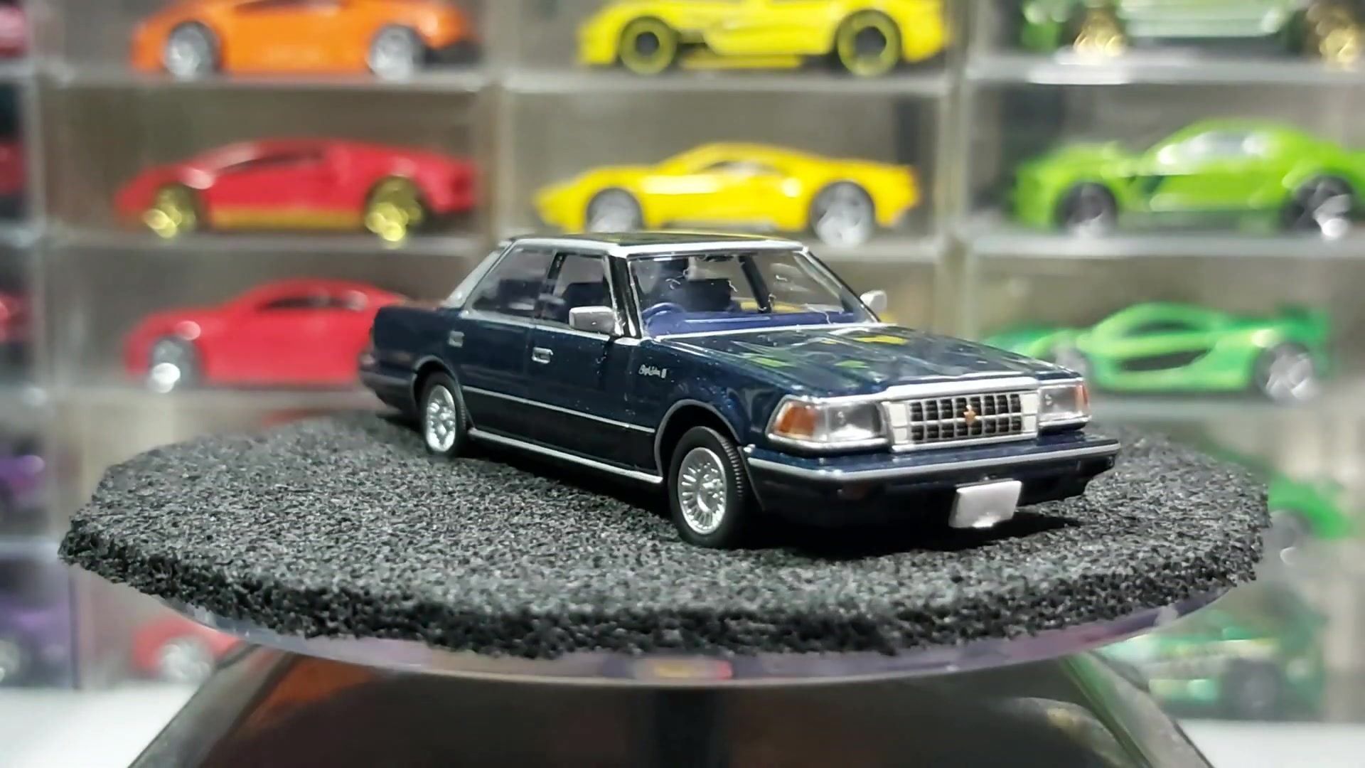 tomytec11月新车 tlv lv-n199b 丰田 皇冠 3.0 royal saloon g