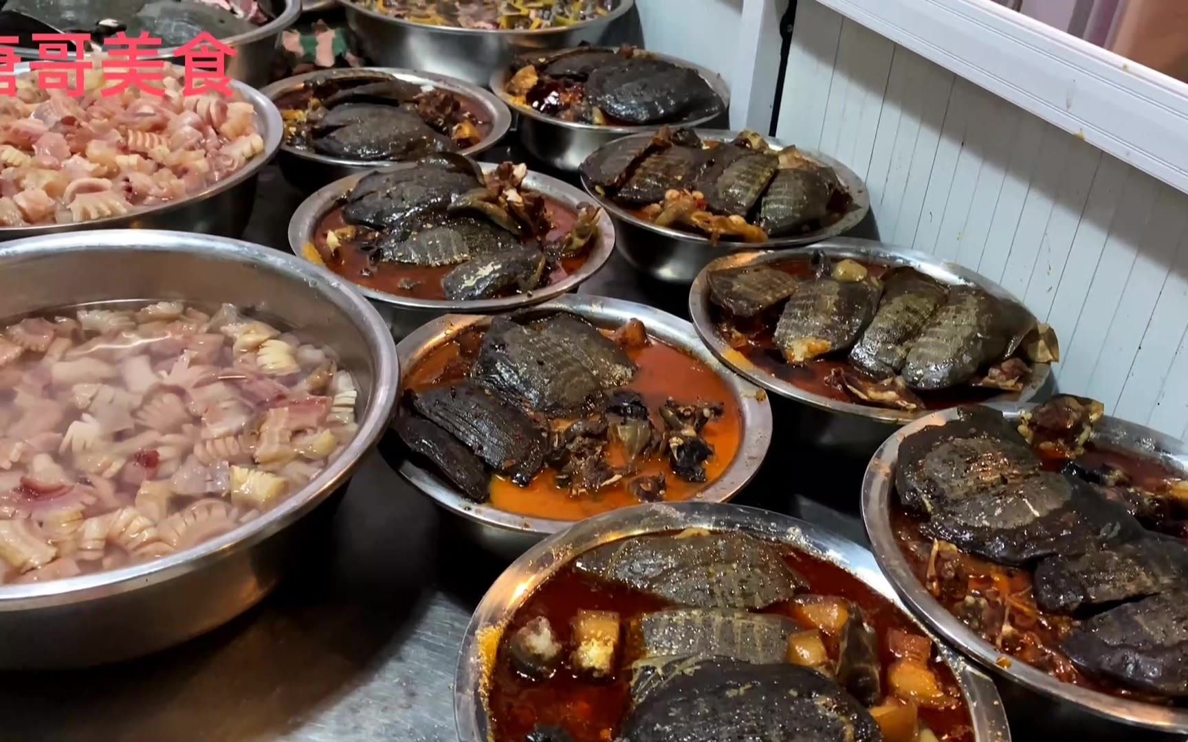 大叔独创大五荤甲鱼黄鳝公鸡一起烧唐哥单刀赴会配白酒吃美了