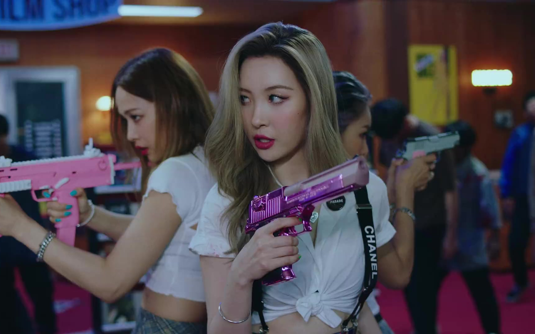 宣美第三张迷你专辑主打曲《you cant sit with us》mv预告公开,女王