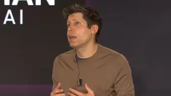 Descargar video: 【双语精校】Sam Altman：新发布的推理模型 o1 preview 相当于 GPT-2 时刻，但是升级曲线会很陡峭，很快就会达到它的 GPT-4 时刻