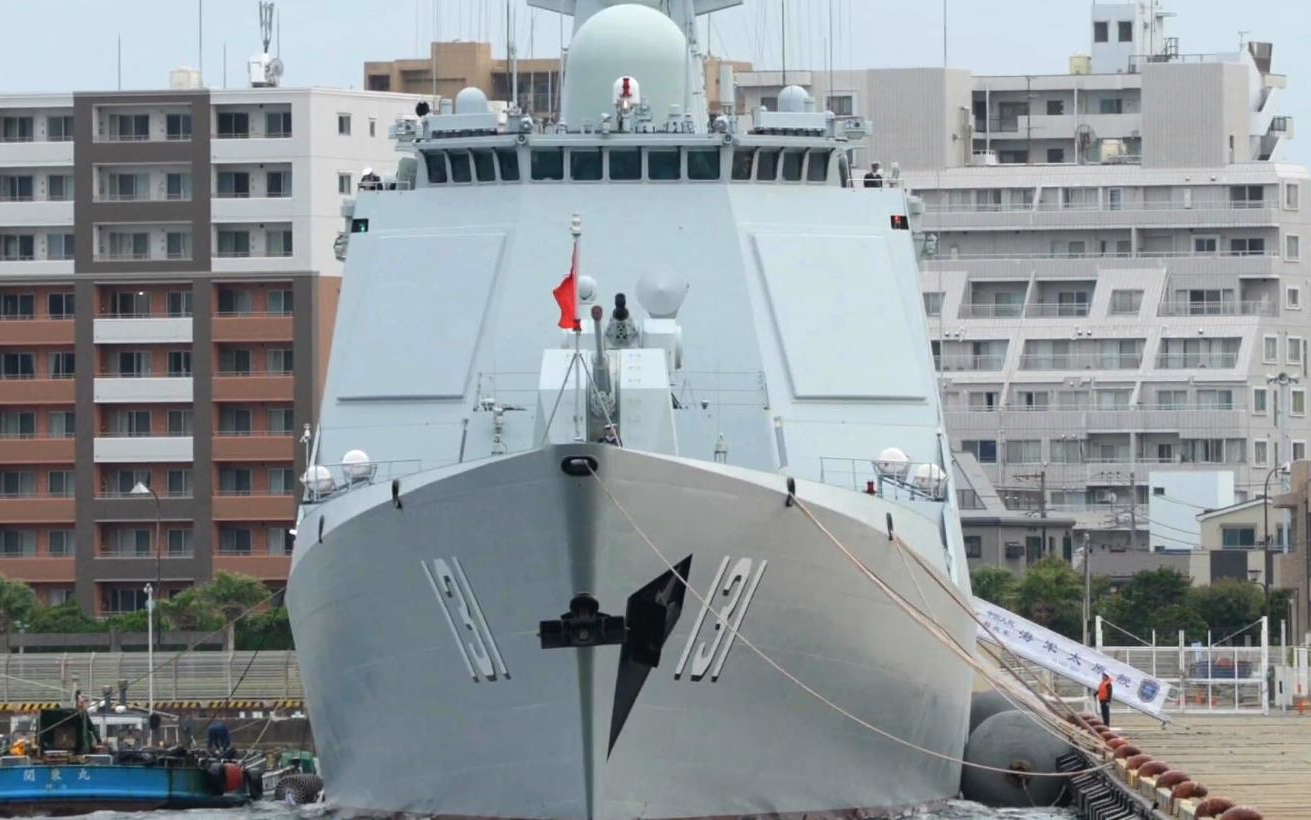 国际网红99御用摄影师镜头中的052d太原舰131