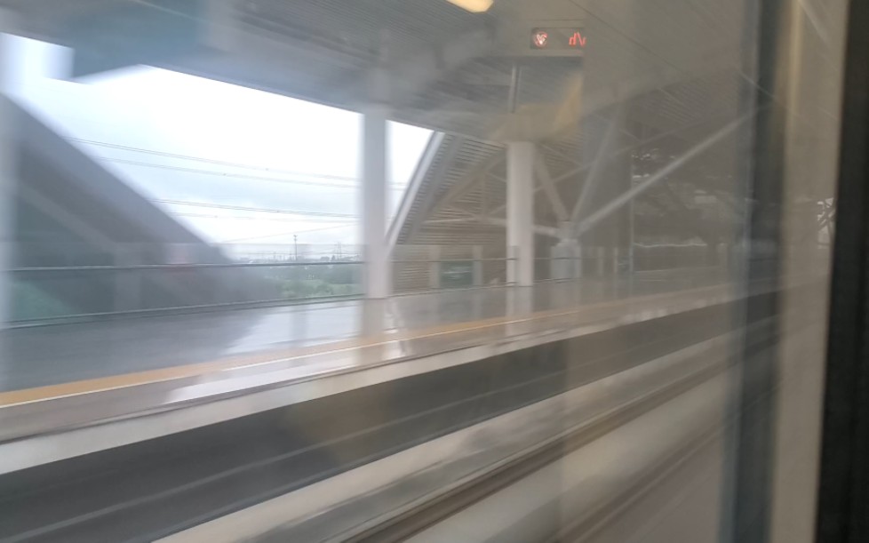 CRH2B正线通过惠山站