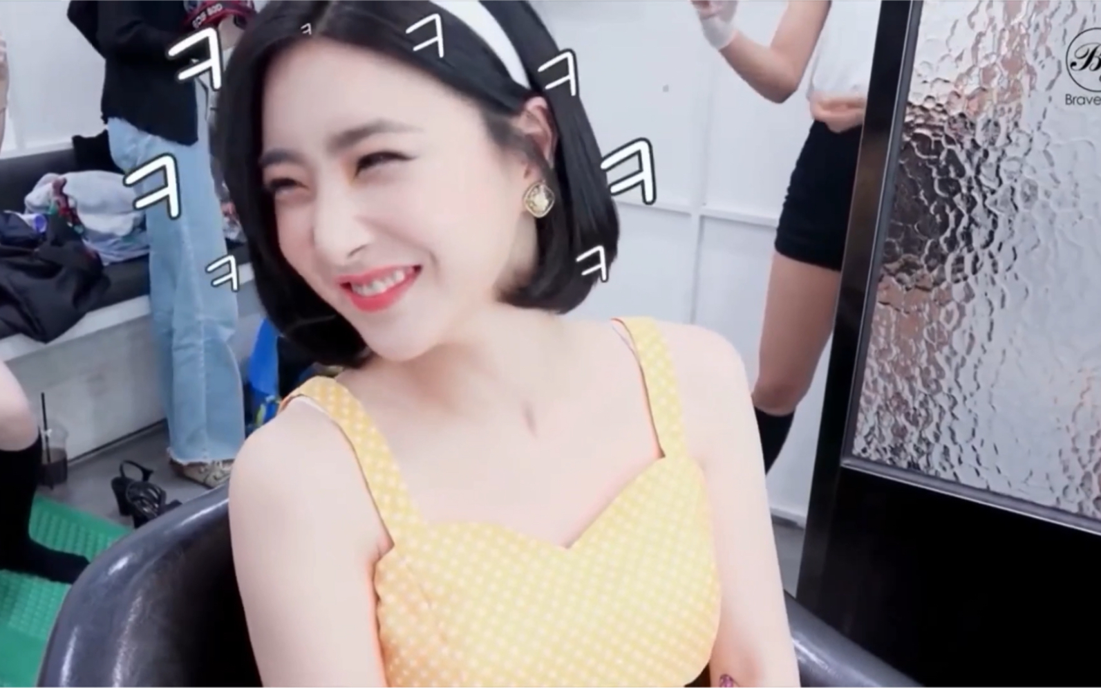 【brave girls】中字|李裕那忙内on the top危险发言:不要利用我