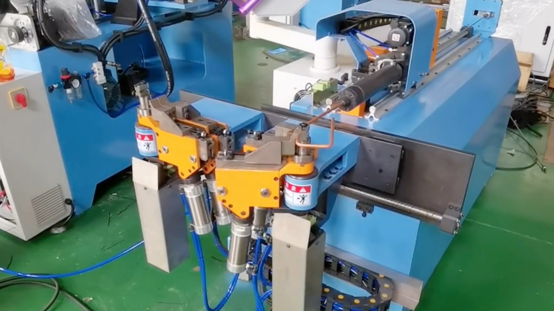 全自动弯管机双机头折弯细铜管多角度一次成型数控弯管机视频原理