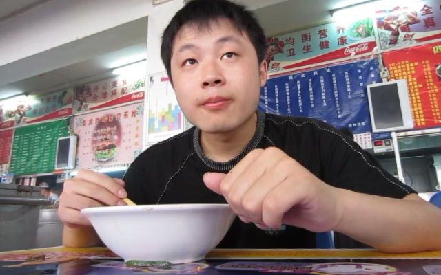 [图]2011年春夏之交 北京昌平 中国石油大学 二楼食堂