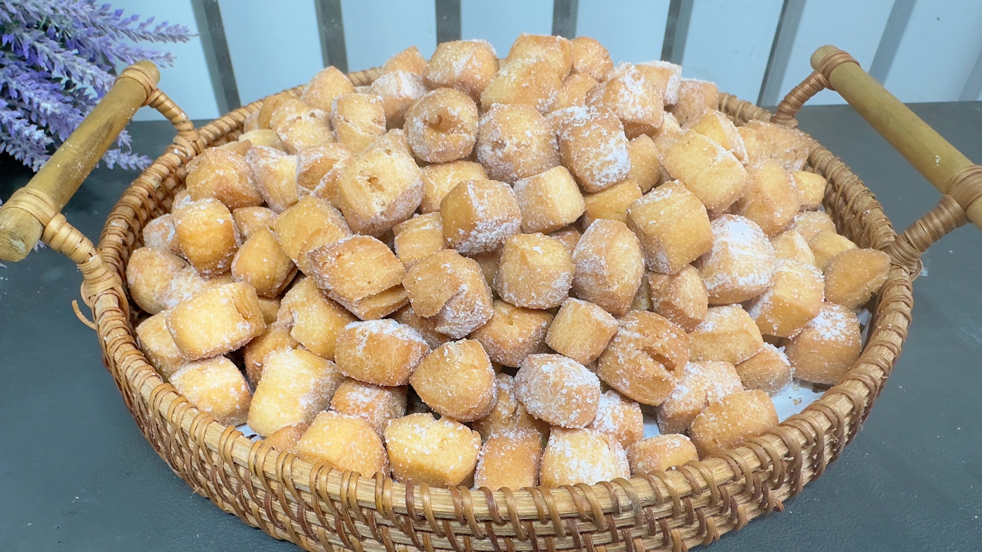 2个鸡蛋1斤面粉,在家做小零食"炸果子",酥脆可口,好吃无添加