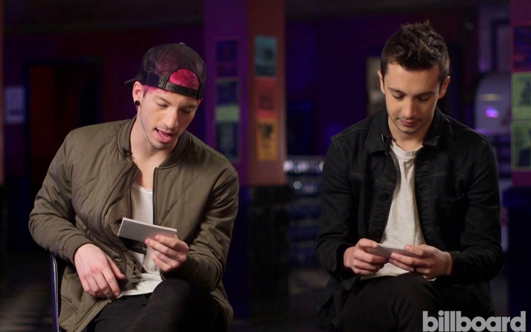 【twenty one pilots中字】读sweet tweets.