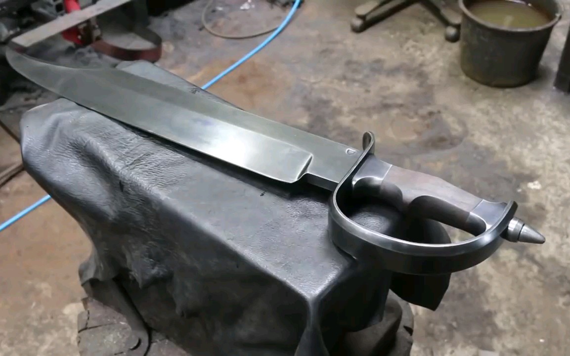 [freerk wieringa]锻造一把鲍伊刀