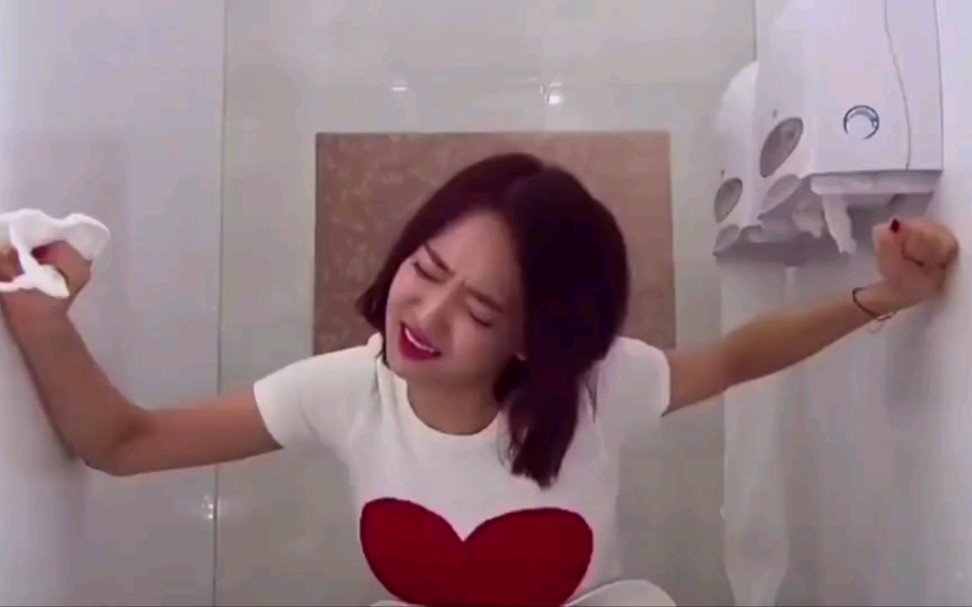 我不相信女孩子居然会放屁而且还是连环屁