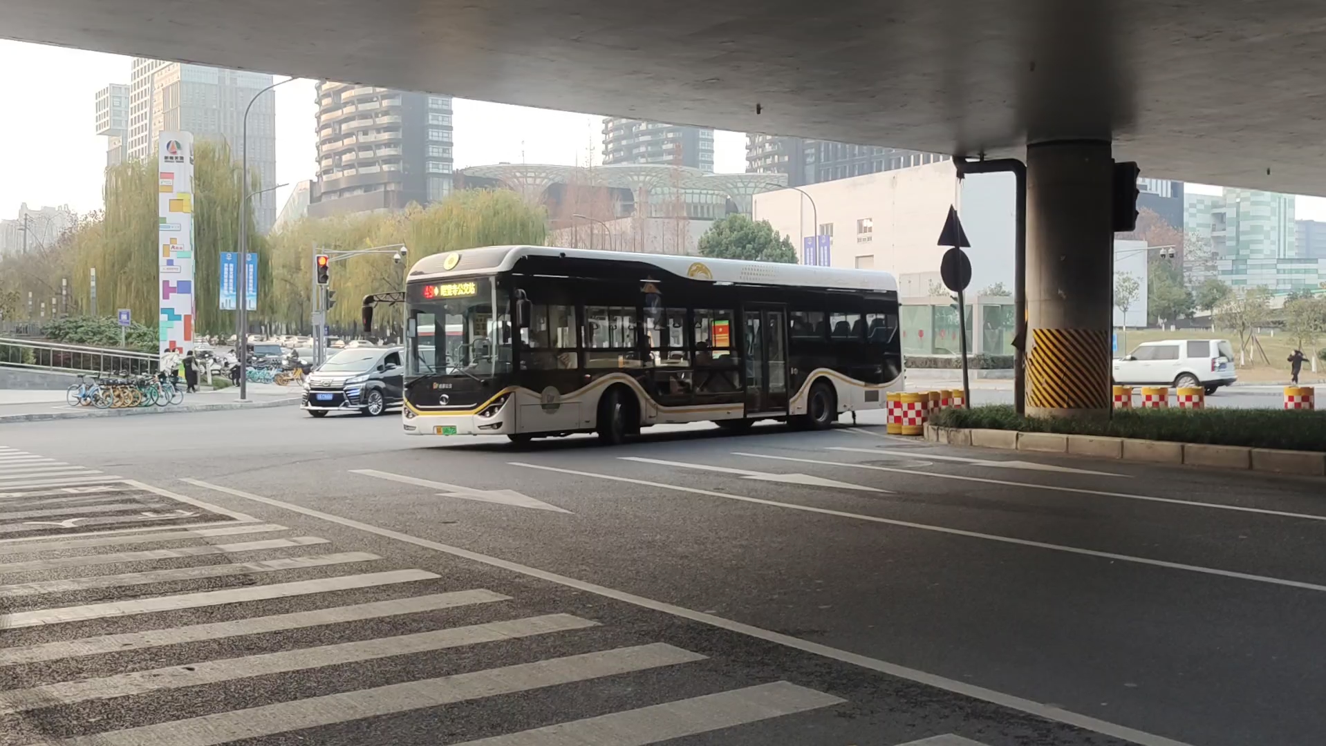 成都公交49路 蜀都太阳神鸟