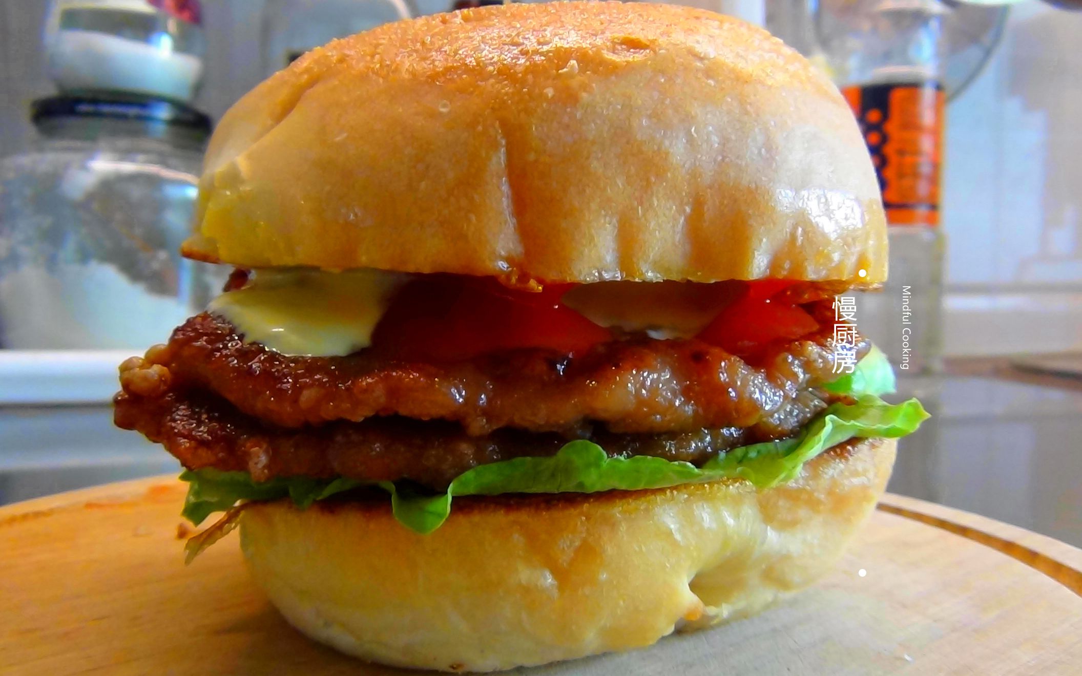 猪排汉堡 健康美味 肉片超级软嫩 特别适合小孩子吃