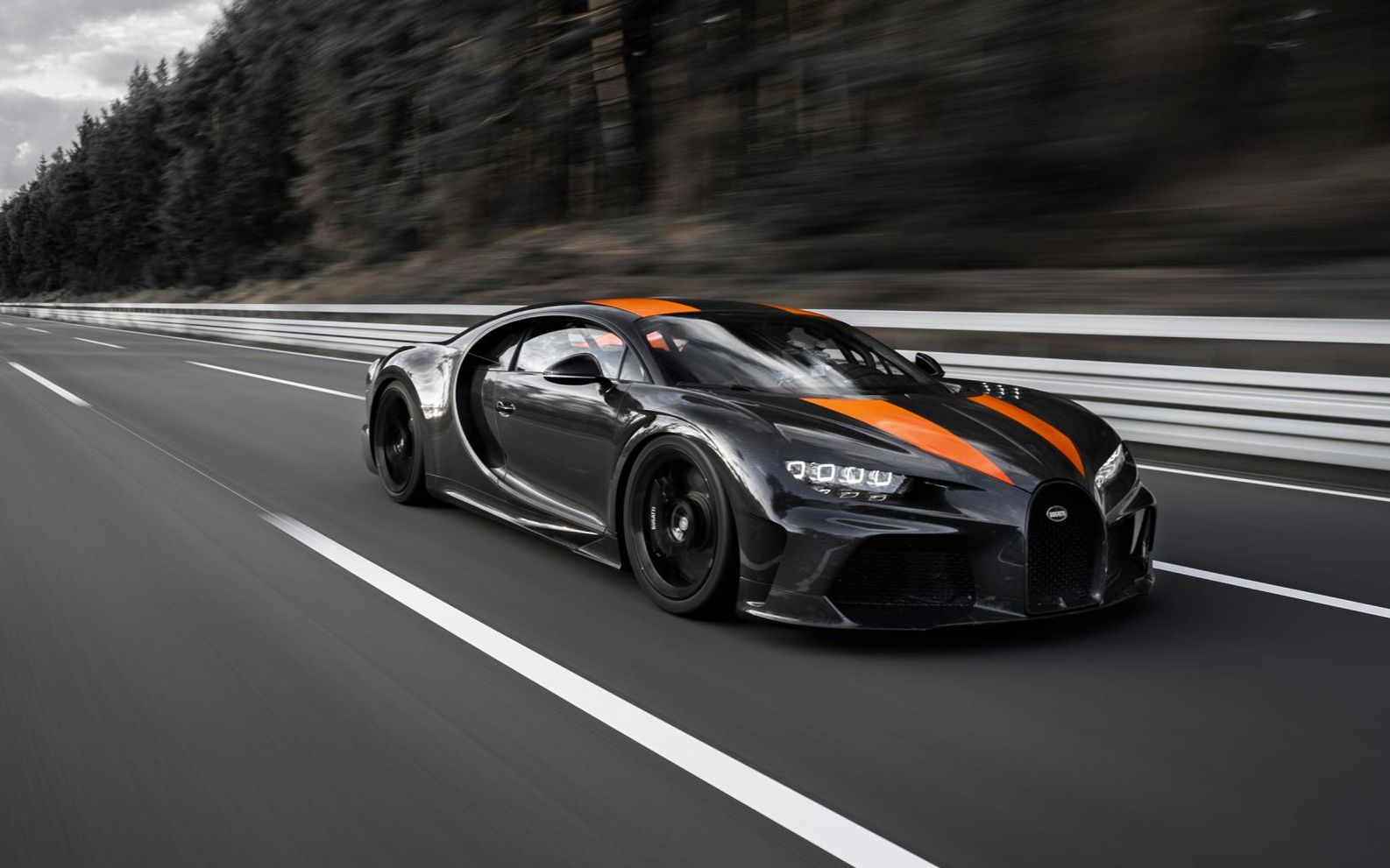 500公里不是梦布加迪chiron打破地表最速量产车纪录490kmh