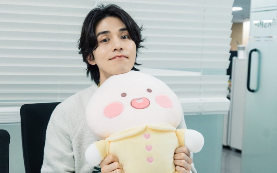 【李栋旭】反复去世!这个38岁的男人太甜美!|可爱剪辑,不信你不可以!