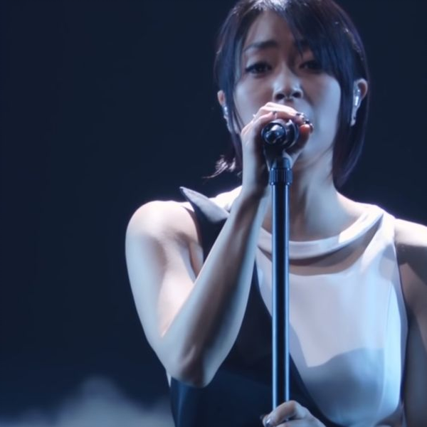 宇多ひかる、さん、 宇多田ヒカル「First Love」 Hikaru Utada Laughter in the Dark