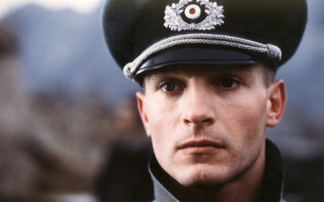 德军二战军服下的双面恶魔