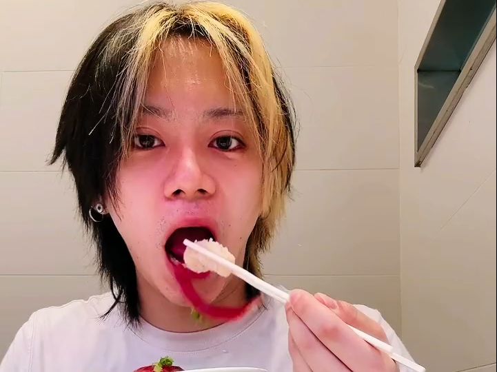 【佐藤流司】生魚片貓嘴逃生