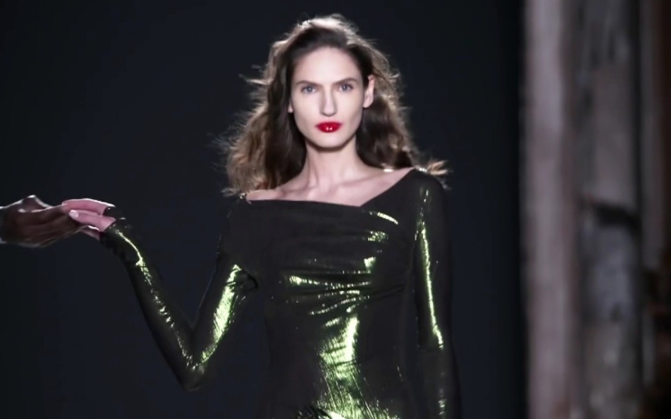 摇曳生姿风情万种论模特的表现力有多重要julienfournie秀场混剪