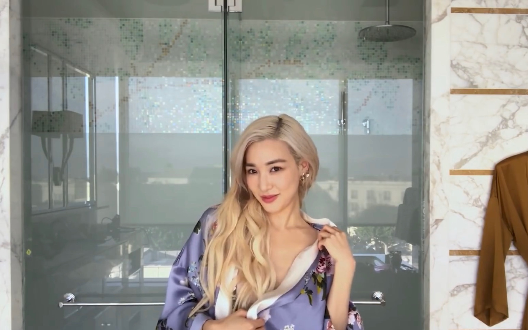 [图]【黄美英Tiffany】Vogue化妆视频中字（不看真的吃亏！！）