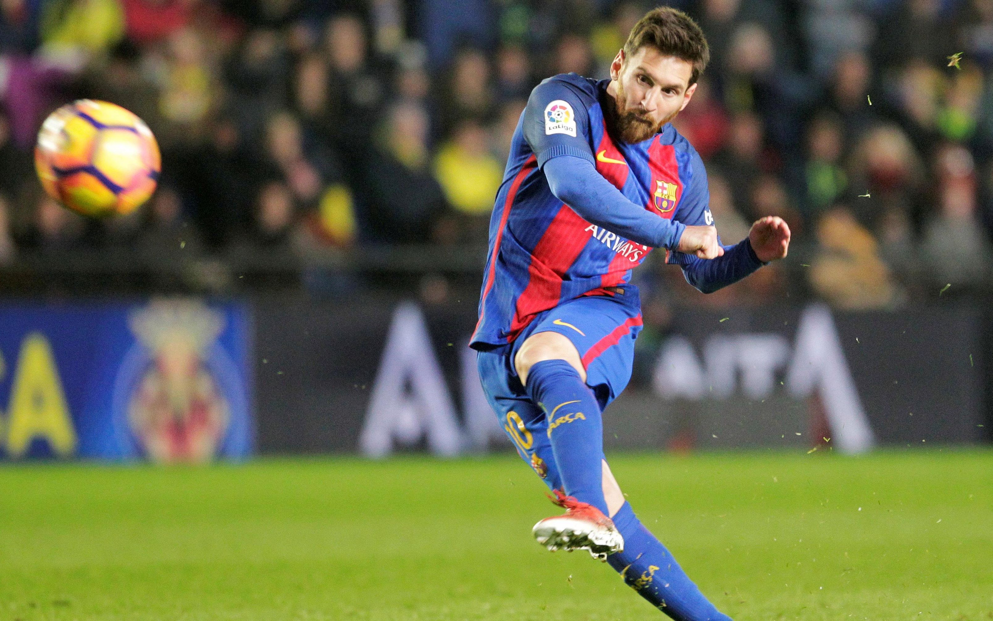 谁言梅西无爆杆?盘点梅西职业生涯的两次暴力美学