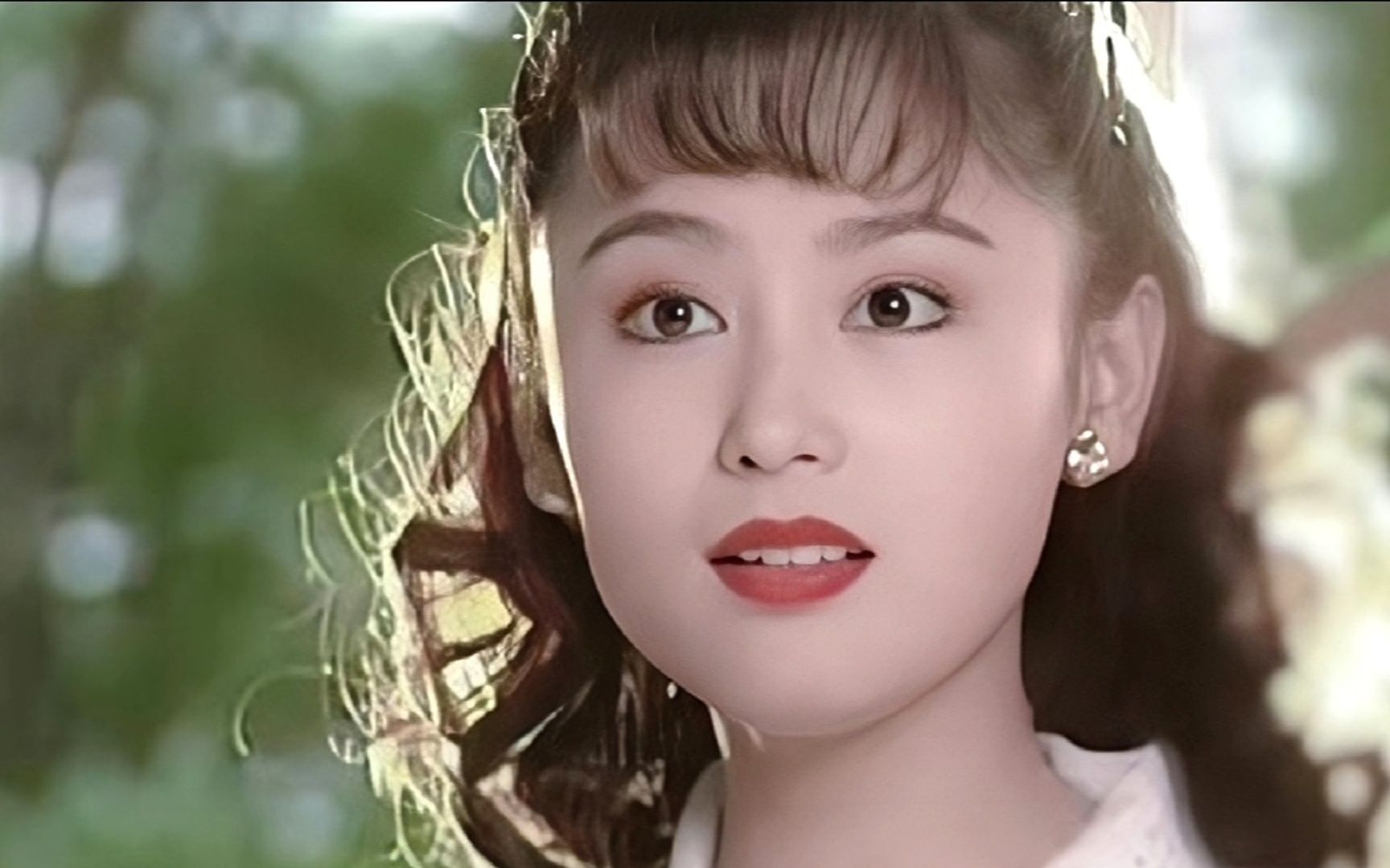 当19岁的陈德容遇到巅峰期的陈红,谁更胜一筹?