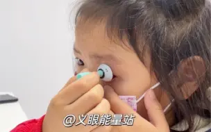 下载视频: 小小年纪，扛下了所有！