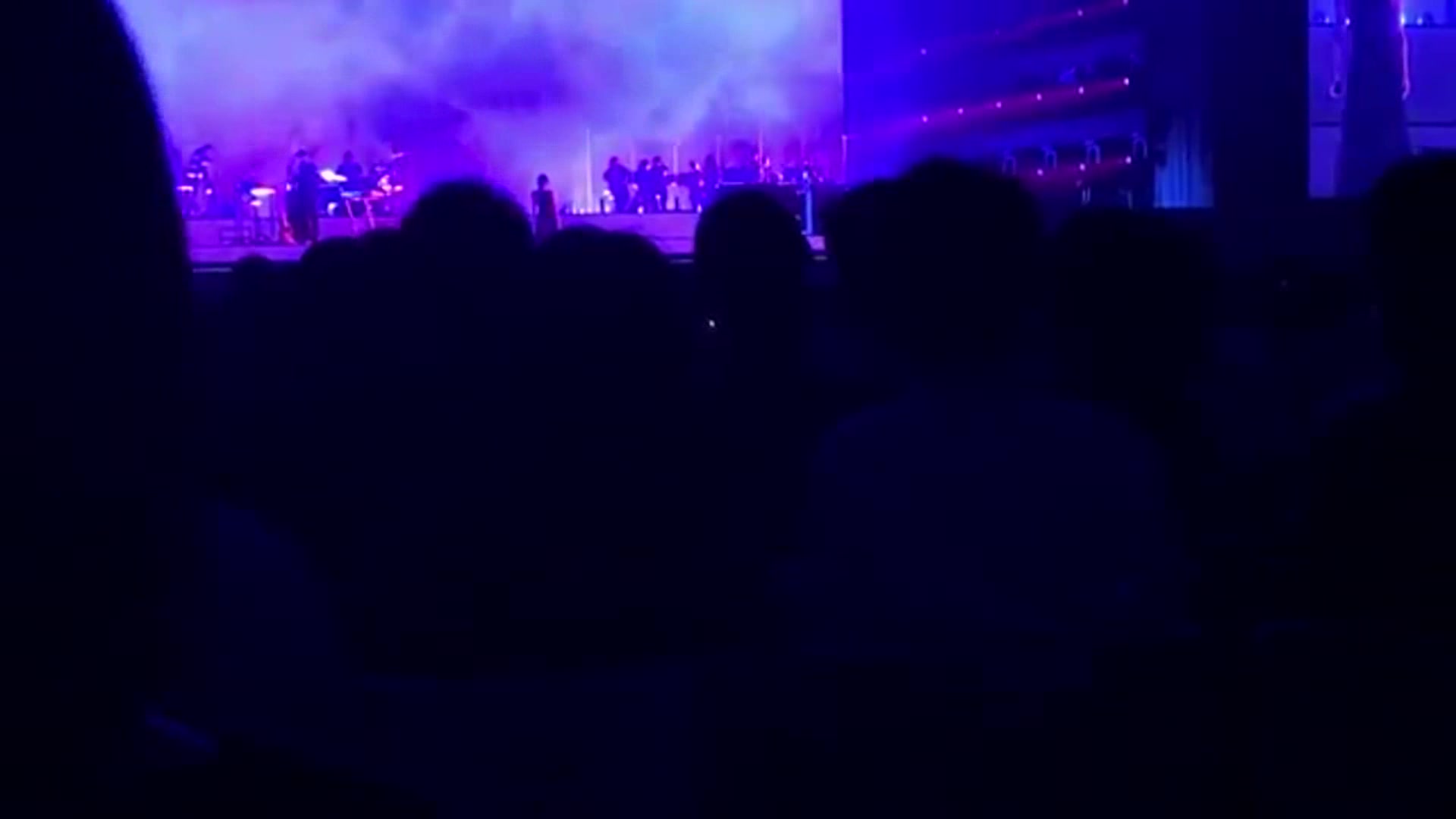 [图]【饭拍】宇多田光 Laughter In The Dark Tour 2018 全场（マリンメッセ福岡）