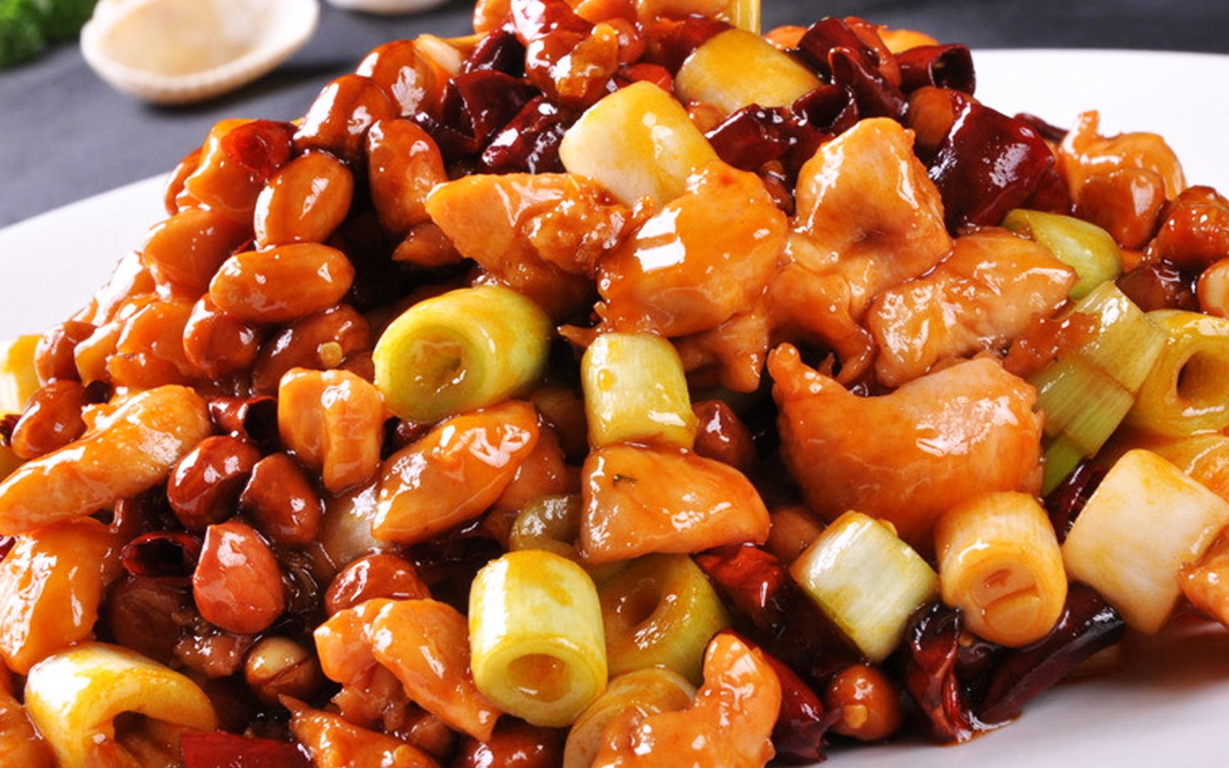 精美的正宗的宫保鸡丁都有什么配料的照片