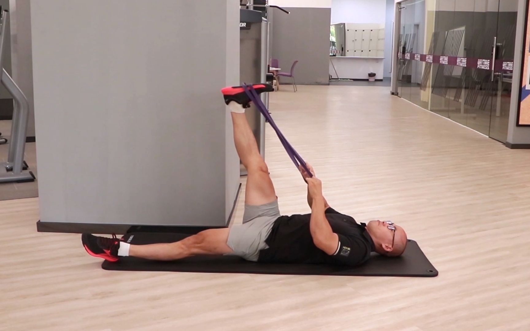 盲目拉伸腘绳肌,小心伤腰,资深健身教练教你正确拉伸腘绳肌