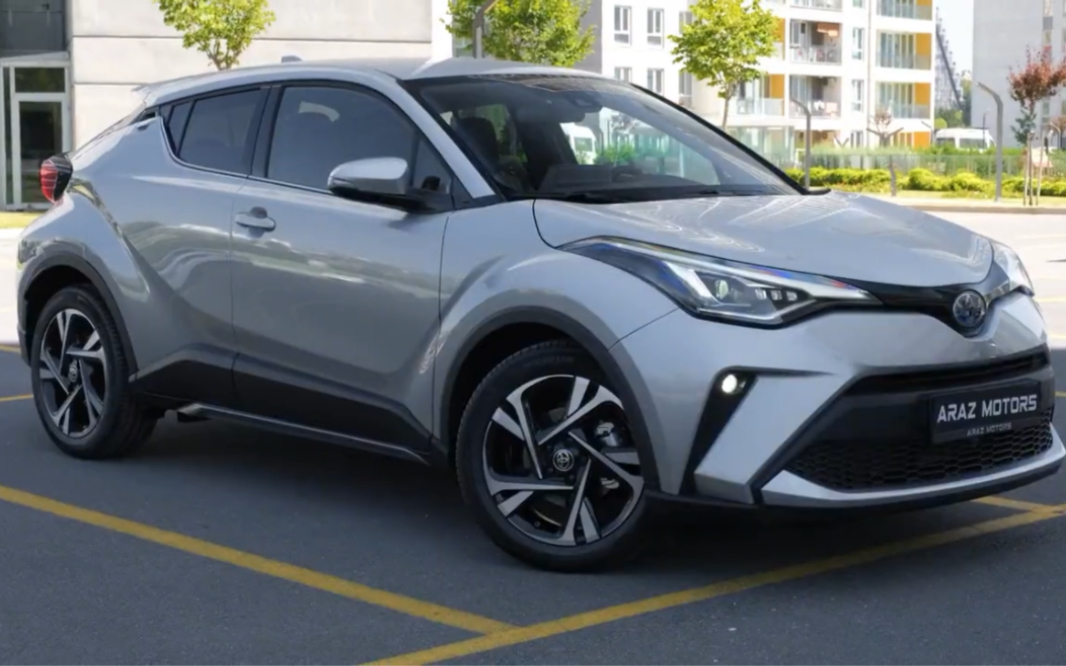 新车鉴赏,高清实拍2022款丰田c-hr,太帅气了!