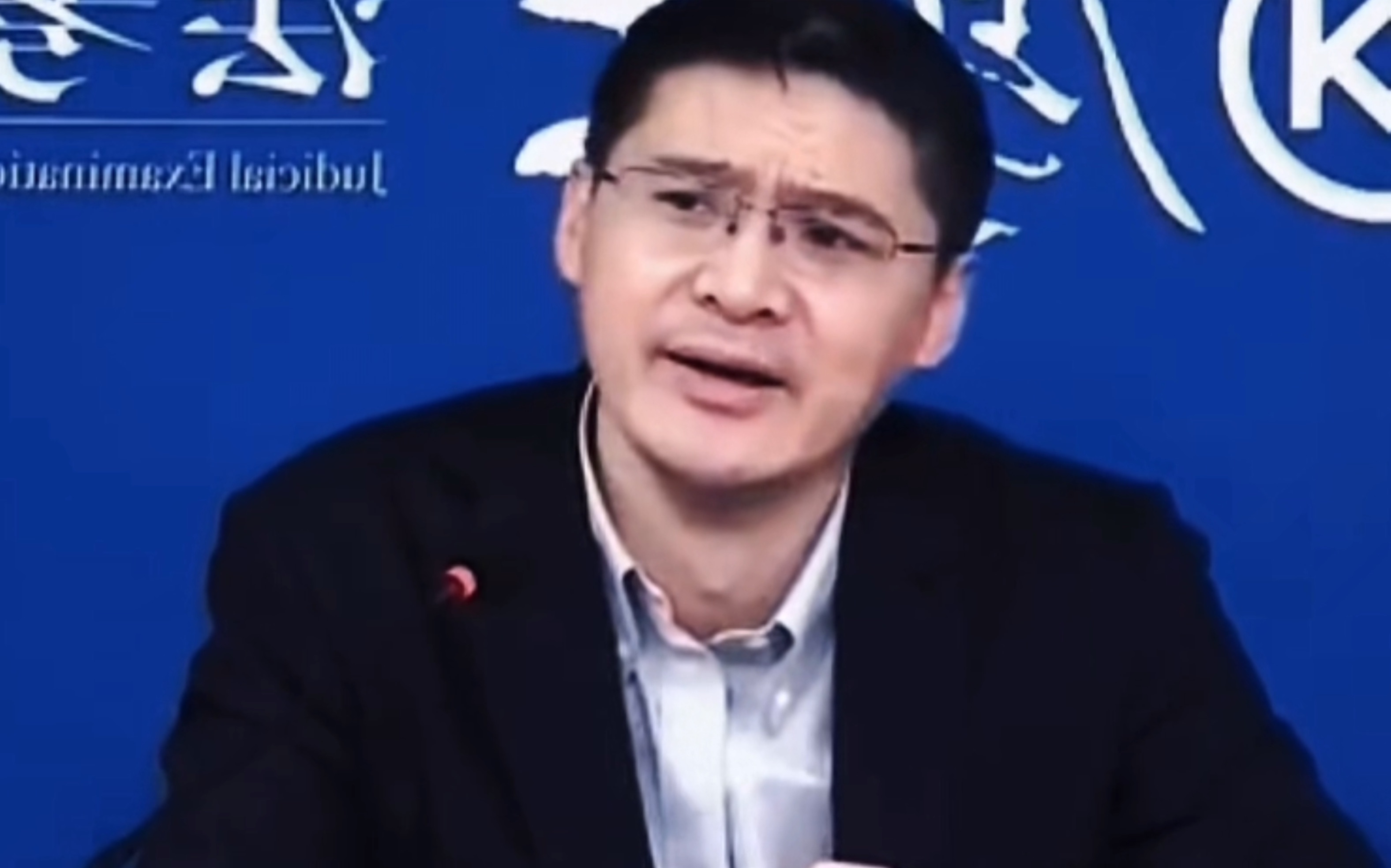 【罗翔】各位同学觉得个人利益和国家利益哪个大?