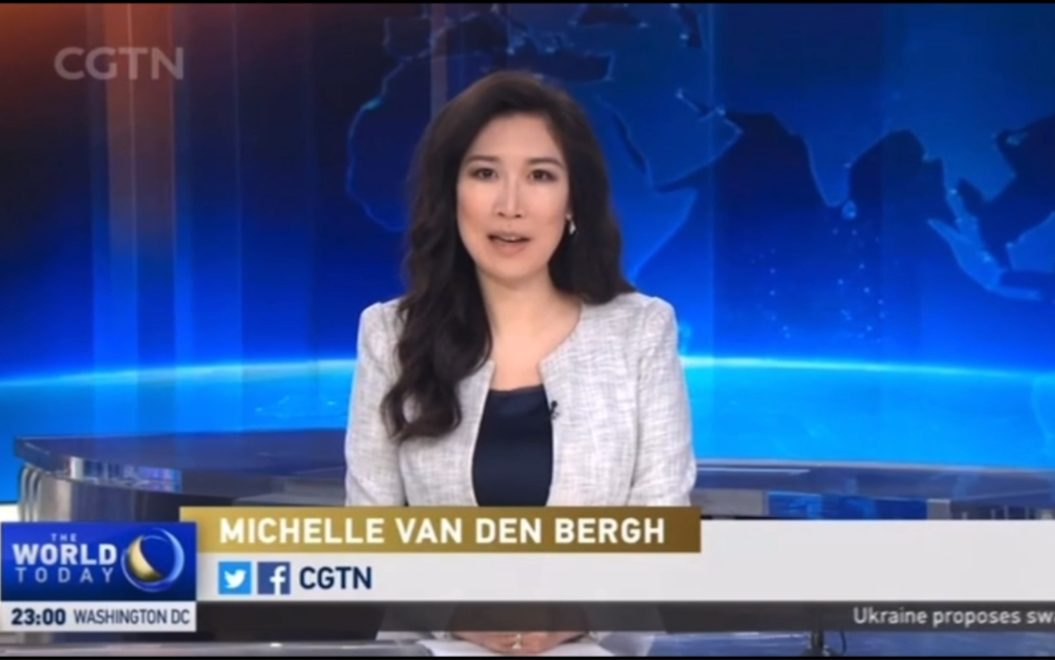 [图]CGTN 财经主播Michelle Van Den Bergh代班主持The World Today