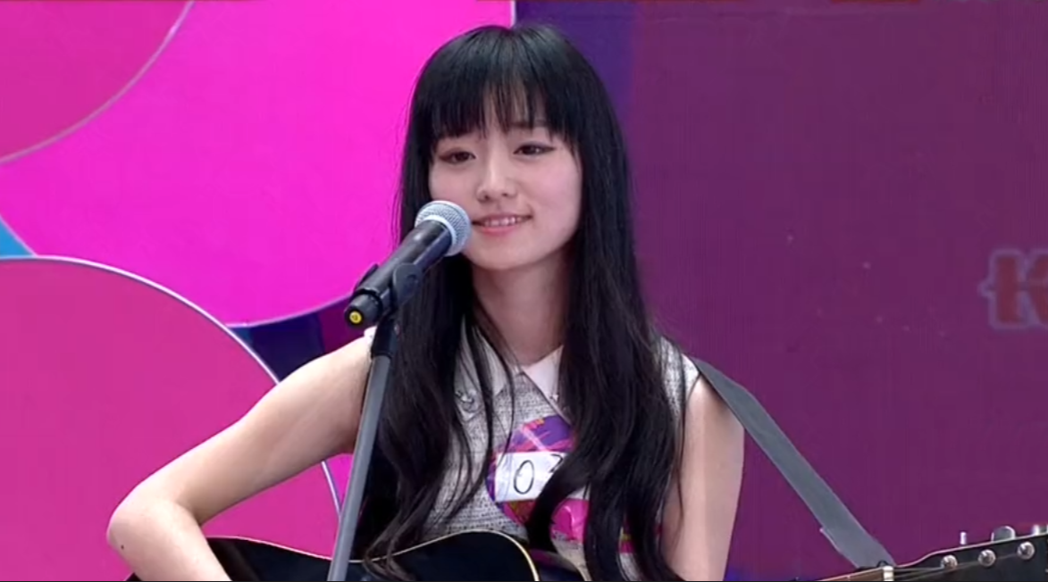 超级女声海选,吉他小姐姐自弹自唱原创歌曲,惊艳三位评委