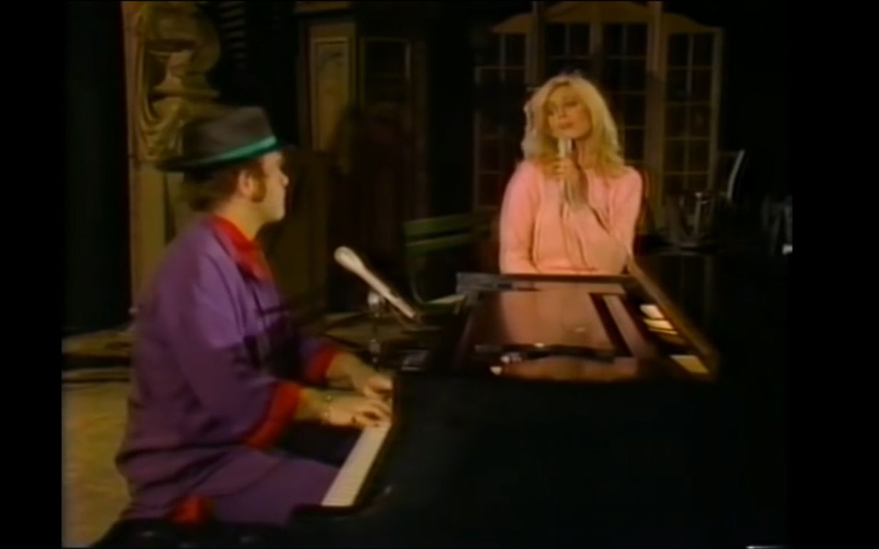 [图]【大神合作】Elton John and Olivia Newton John - Candle In The Wind 1980