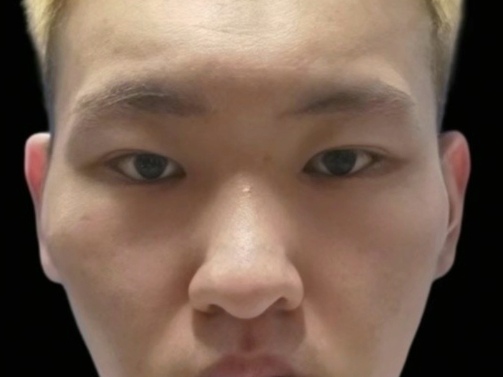 颧骨横突,鼻翼缺角,好胜心强