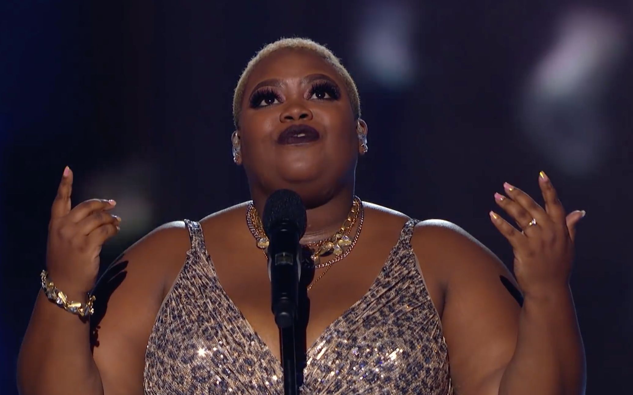 2020美国达人秀决赛让你们见识一下什么叫高音