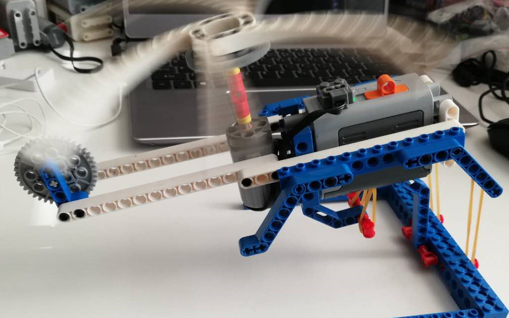 乐高9686动力机械2直升机张拉结构张拉结构好难弄算个半成品