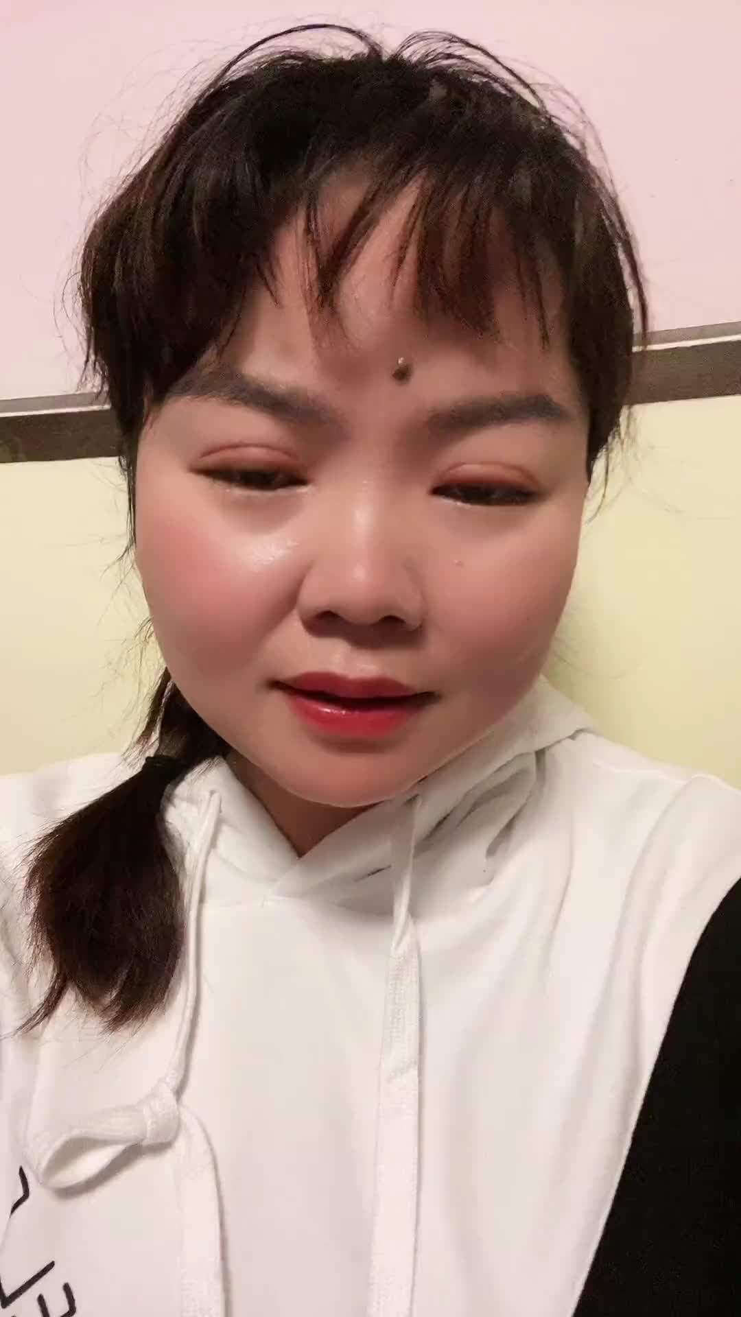 清唱抖音小助手我在江南君在北一片痴情空余对落花含情风含泪片片