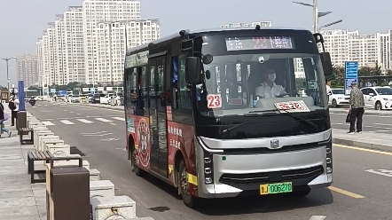 泰安公交鲁j00627d运行23路出站高铁泰安站,开往卜蜂莲花,23路也有v60