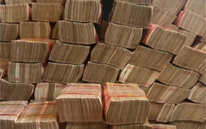 同盟军已攻破老街外围缅伪军守的所有防线(诈骗)团伙正在整理大量现金