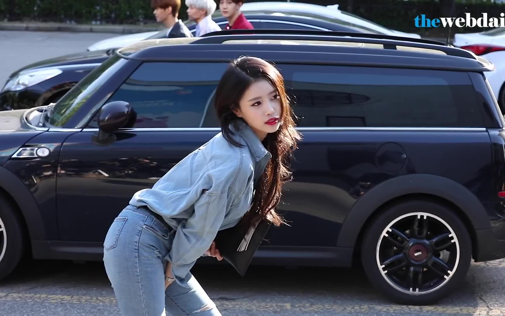 最近引起热议的"现实版千颂伊""pose妖精"正体【lovelyz】【李美珠】