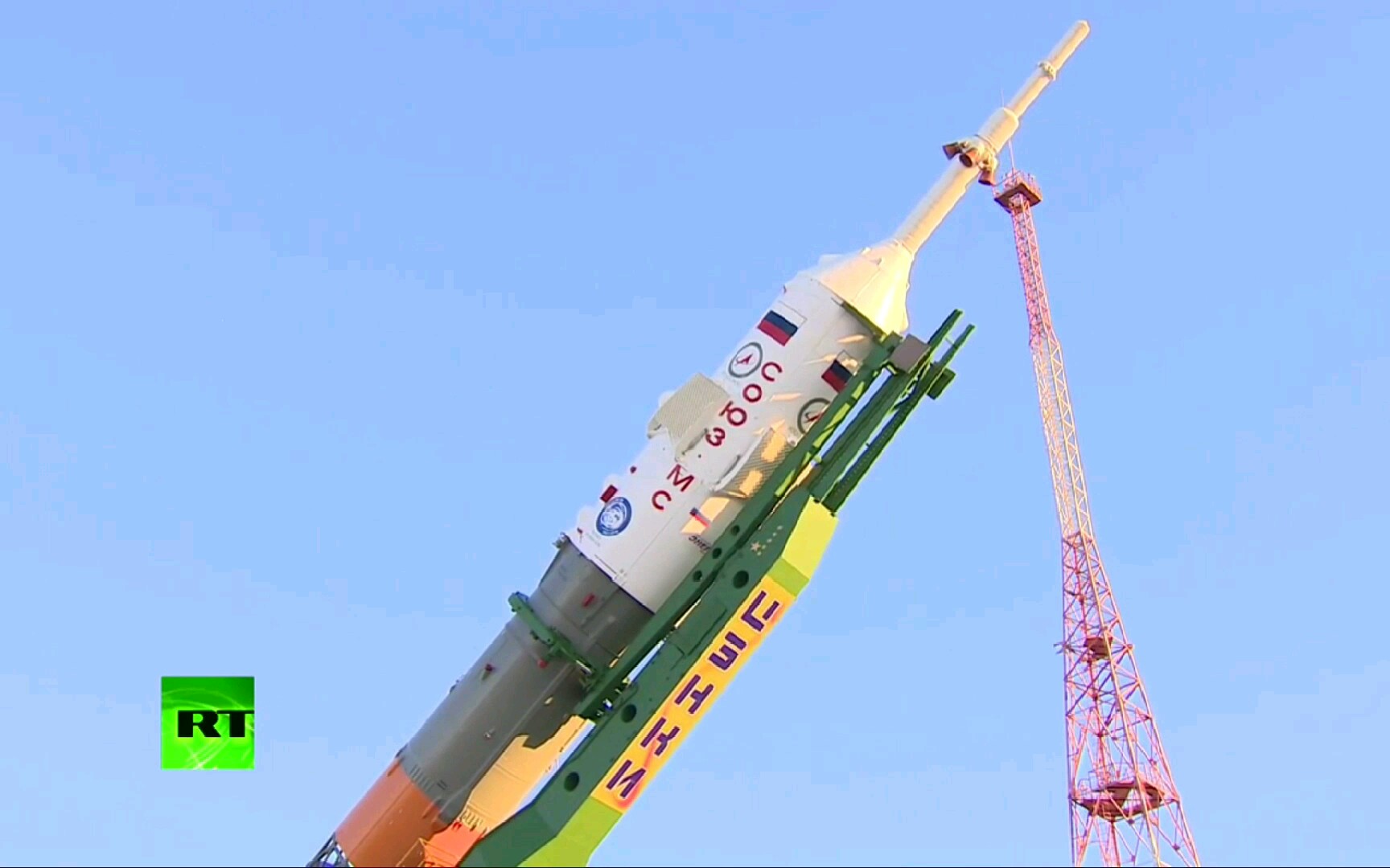 『高清预警』拜科努尔发射场装载联盟号火箭的全过程,毛子虽然没落,但