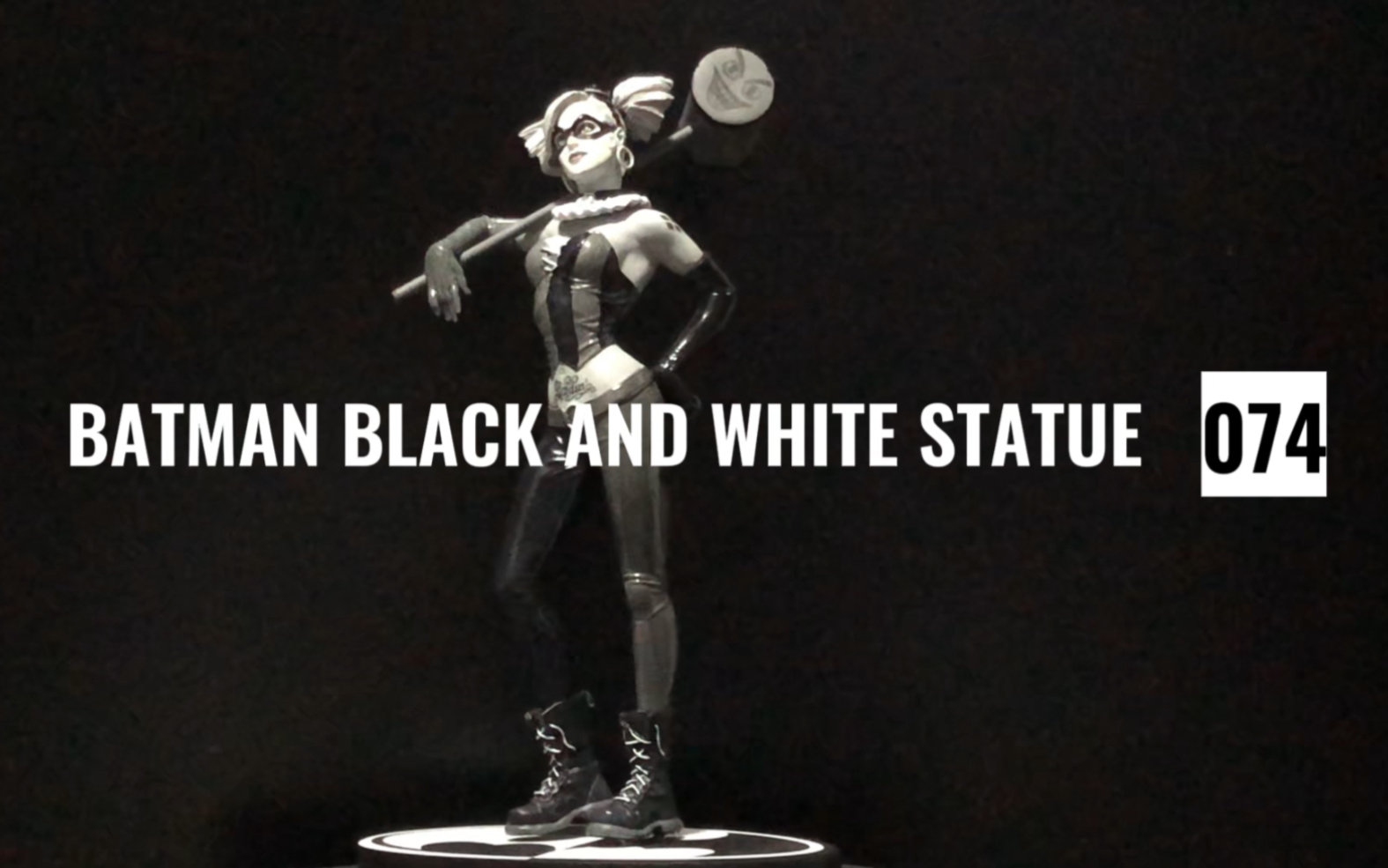 [图]BATMAN BLACK AND WHITE STATUE 074