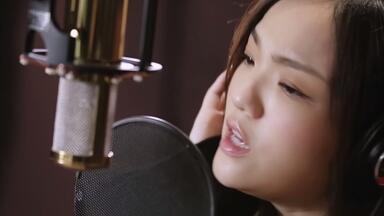 Miss Ko 葛仲珊【皇后區的皇后Queen of Queens】導演版MV_哔哩哔哩_