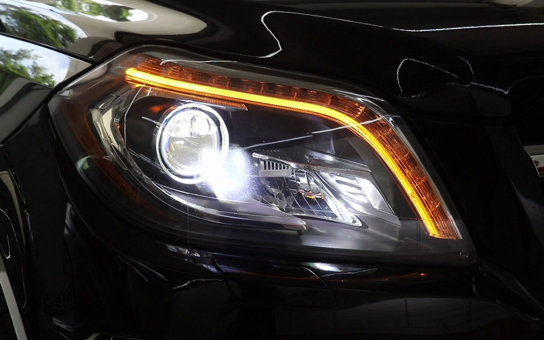 成都奔驰gl450改灯氙气灯老化改装海拉双直射激光大灯透镜天一车灯改